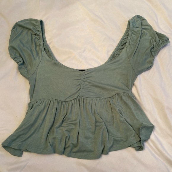 Beautiful Green Tee - Picture 1 of 3